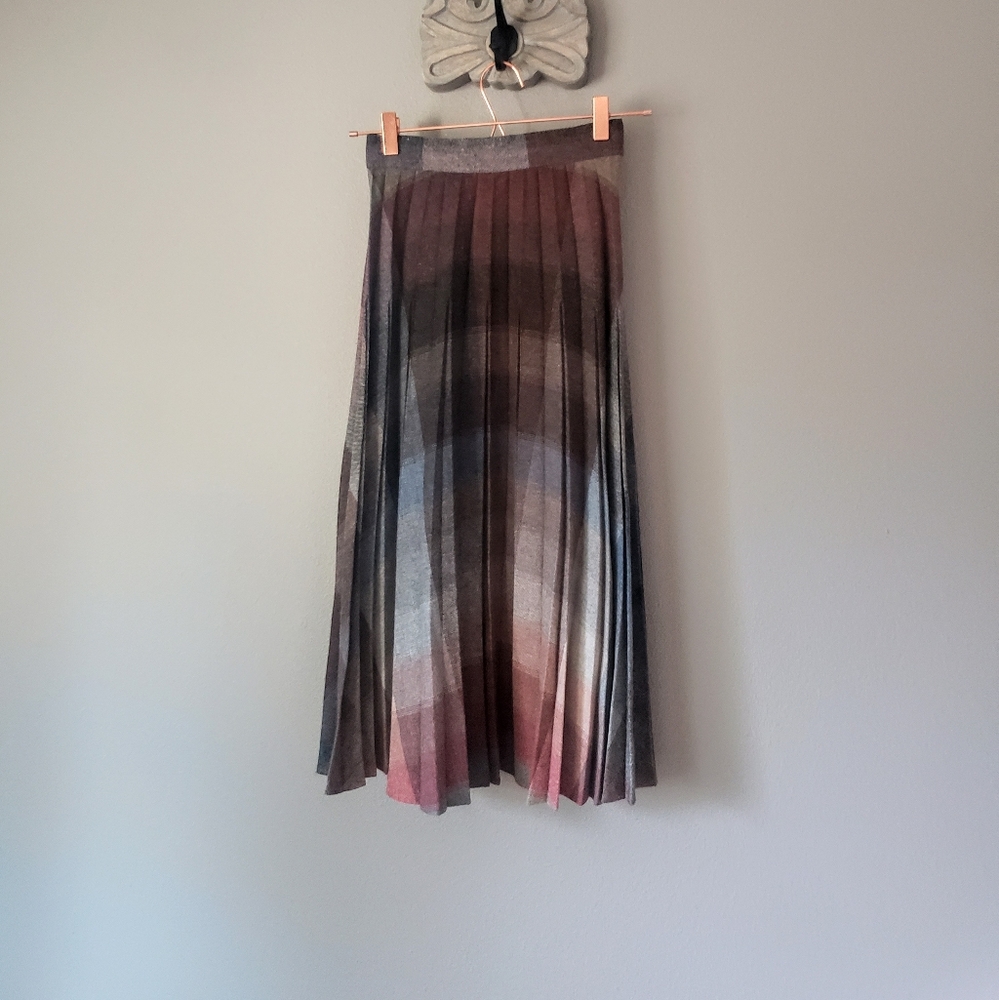 Vintage 1970s Plaid & Pleated Midi Skirt